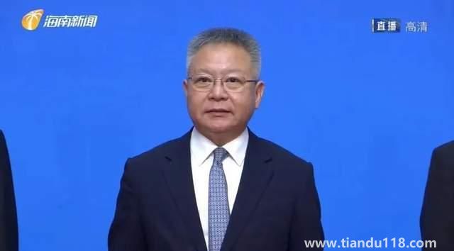 醫(yī)學博士出身的他當選海南省委書記 醫(yī)生出身 曾在上海、教育部工作(圖2)