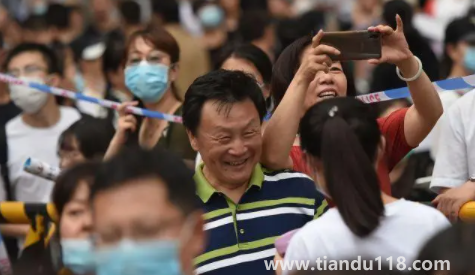 2022高考成績(jī)出來(lái)就知道一本線了嗎(高考成績(jī)出來(lái)后能查到省內(nèi)排名嗎)(圖2) 2022高考成績(jī)出來(lái)就知道一本線了嗎2