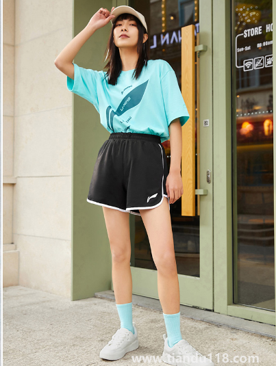 運(yùn)動(dòng)短褲買正好的還是大一號(hào)的(買運(yùn)動(dòng)短褲哪些是要注意的)(圖3) 運(yùn)動(dòng)短褲買正好的還是大一號(hào)的3