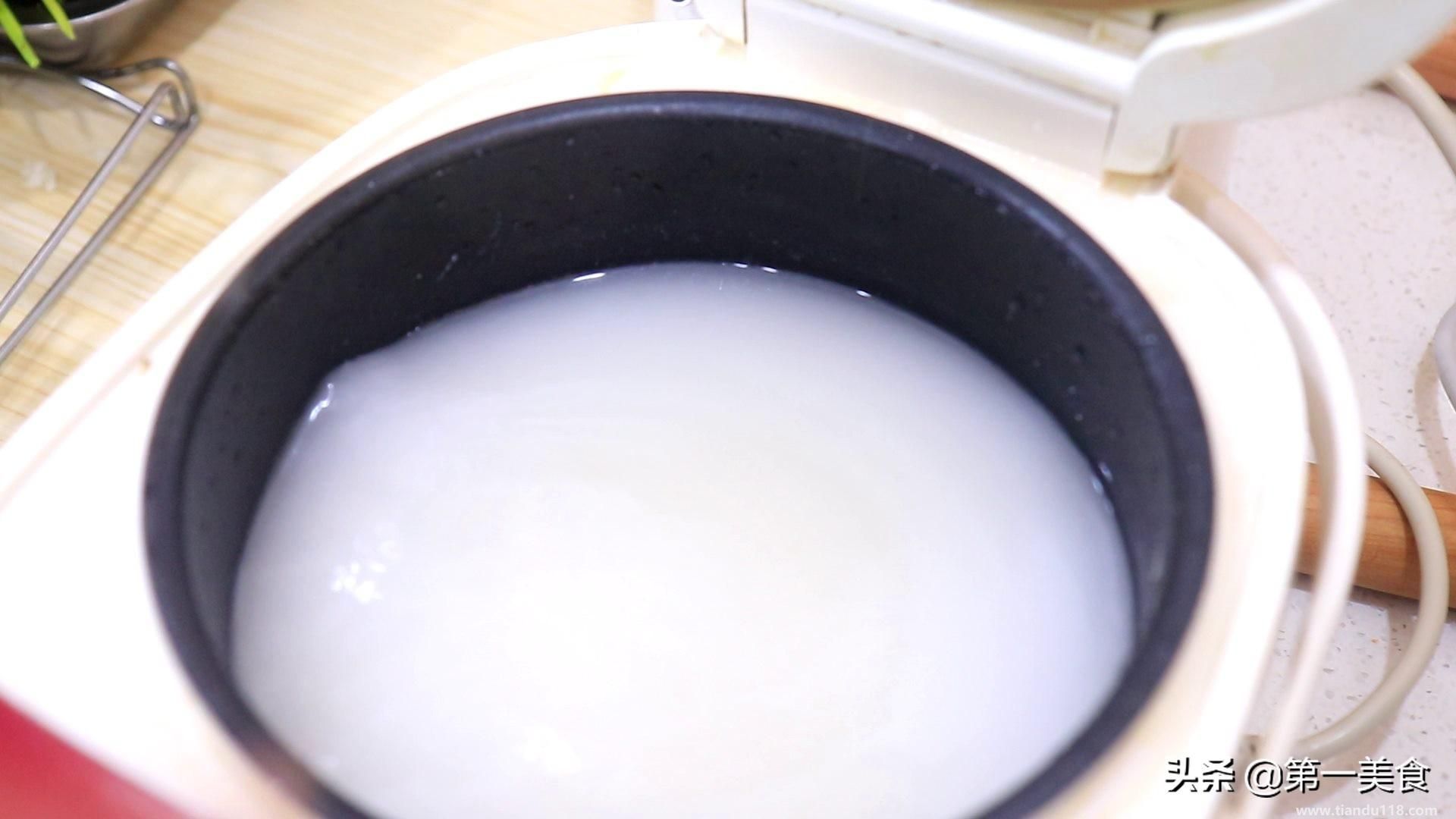 普通蛋炒飯的做法簡(jiǎn)單步驟(怎樣做蛋炒飯最好吃)(圖2) 普通蛋炒飯的做法簡(jiǎn)單步驟(怎樣做蛋炒飯最好吃)(圖2)