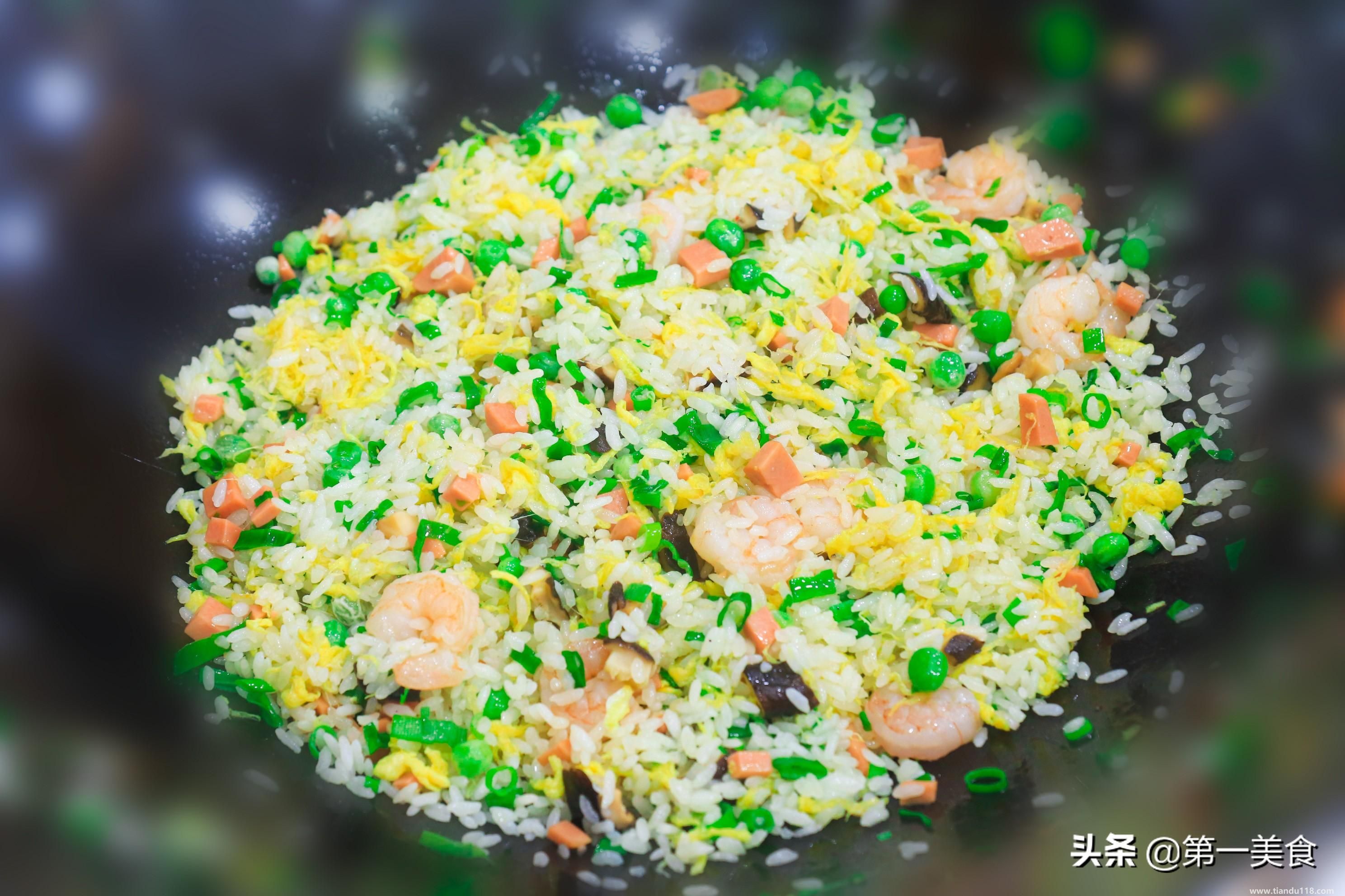 普通蛋炒飯的做法簡(jiǎn)單步驟(怎樣做蛋炒飯最好吃)(圖7) 普通蛋炒飯的做法簡(jiǎn)單步驟(怎樣做蛋炒飯最好吃)(圖7)