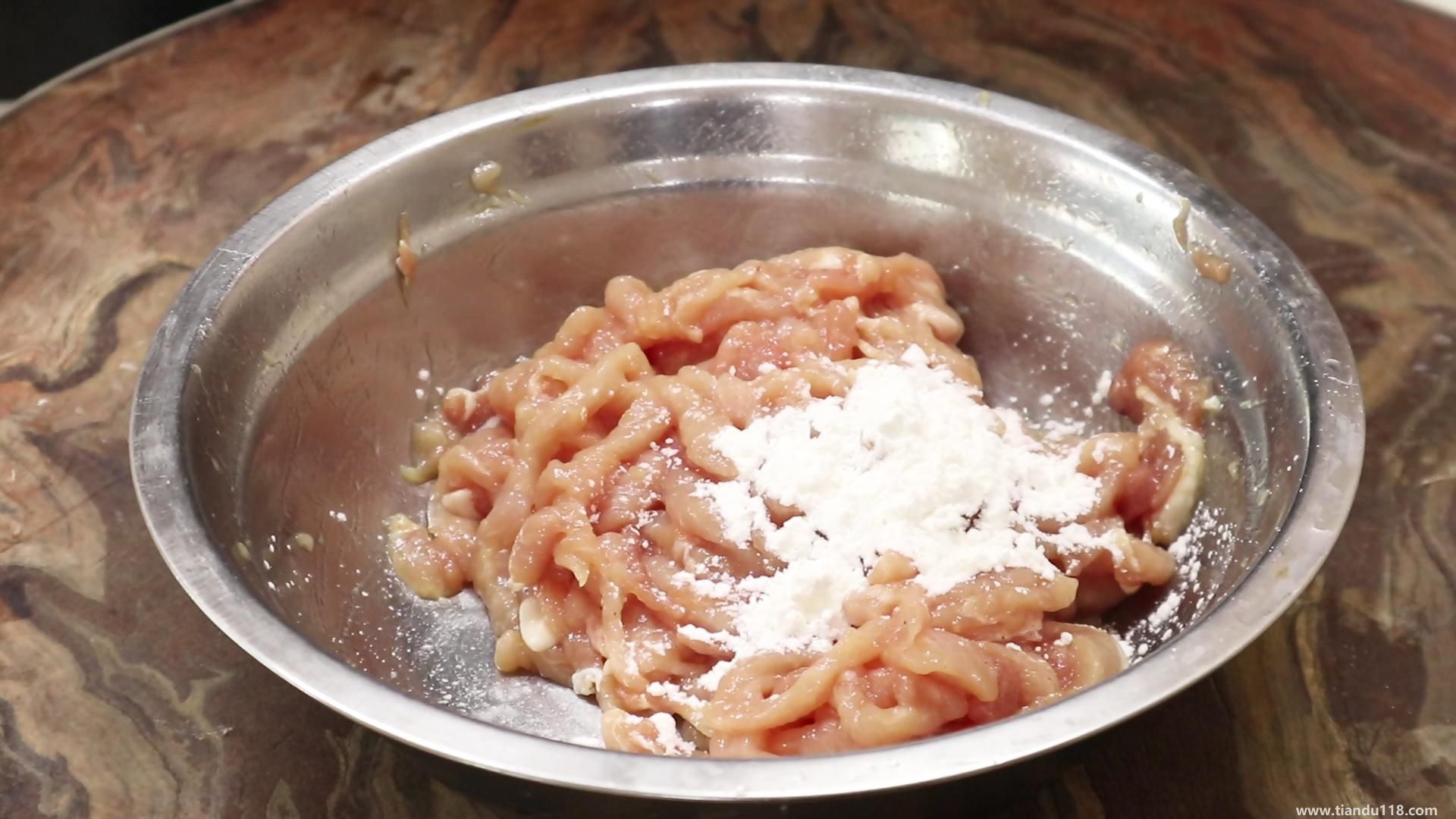 魚(yú)香肉絲的做法（魚(yú)香肉絲怎么做）(圖4)