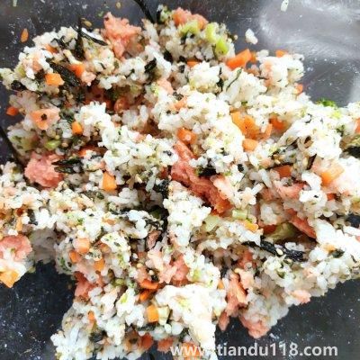 飯團(tuán)的做法（飯團(tuán)怎么做）(圖8)