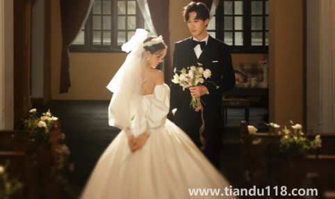 婚紗破了可以補(bǔ)救嗎3