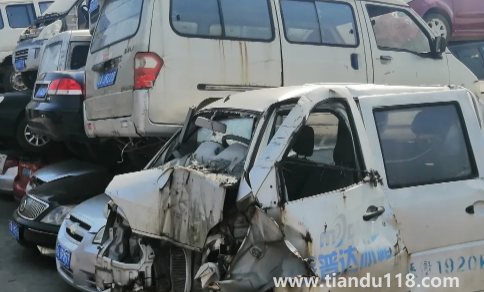 報廢車車牌可以過戶給別人嗎（車報廢了車牌怎么處理）