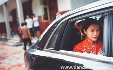 為什么新娘出嫁小孩子不能看(新娘送嫁人選有啥講究)(圖1) 為什么新娘出嫁小孩子不能看1