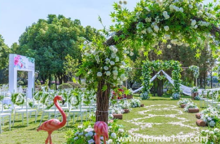 訂婚和結(jié)婚時(shí)間可以跨年嗎1