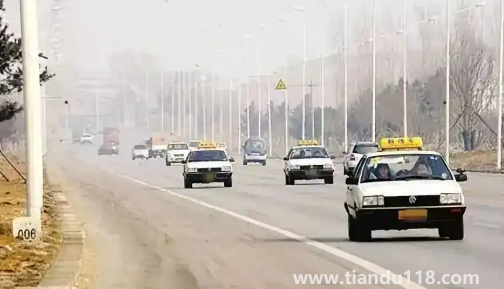 科三過了但是被抽查監(jiān)控視頻復(fù)議多久(科目三考官知道你是補(bǔ)考嗎)(圖2) 科三過了但是被抽查監(jiān)控視頻復(fù)議多久2