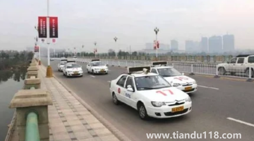 科三過了但是被抽查監(jiān)控視頻復(fù)議多久(科目三考官知道你是補(bǔ)考嗎)(圖3) 科三過了但是被抽查監(jiān)控視頻復(fù)議多久3