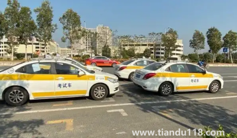 科目三人工評(píng)判故意不讓過(guò)打什么電話投訴（科目三電腦誰(shuí)在控制）