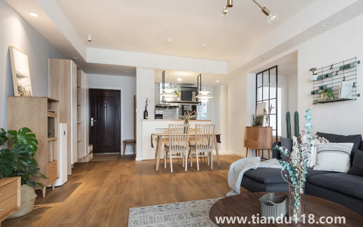 新房悶幾天通風(fēng)一天還是一直通風(fēng)1