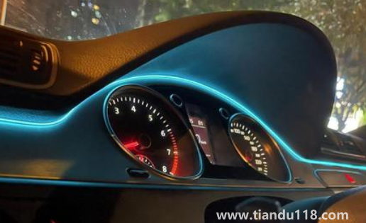 汽車氛圍燈有必要加裝嗎(汽車氛圍燈有什么用)(圖3) 汽車氛圍燈有必要加裝嗎3