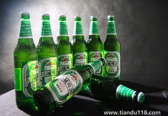 1瓶啤酒幾小時(shí)吹不出來(lái)酒駕(喝了一瓶啤酒怎么快速解酒)(圖1) 1瓶啤酒幾小時(shí)吹不出來(lái)酒駕1