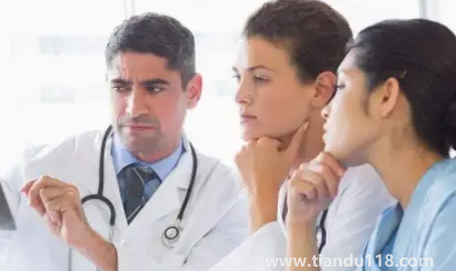 化療三次醫(yī)生突然說不用繼續(xù)化療了(化療三次想終止可以嗎)(圖3) 化療三次醫(yī)生突然說不用繼續(xù)化療了3