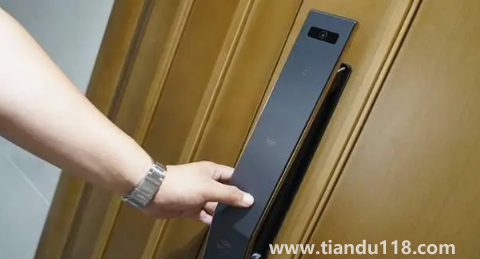 2022年11月16日宜安裝新門(mén)嗎2