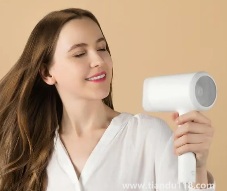 吹風(fēng)機(jī)線粗的好還是細(xì)的好2