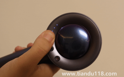 吹風(fēng)機要用冷風(fēng)吹還是熱風(fēng)吹（吹風(fēng)機冷風(fēng)和熱風(fēng)的功率一樣嗎）