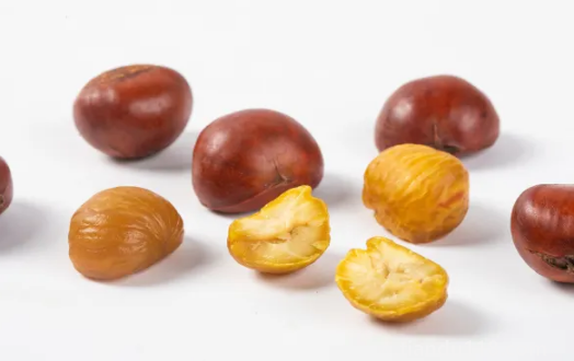 炒板栗如何二次加熱(吃板栗的注意事項)(圖2) 炒板栗如何二次加熱2