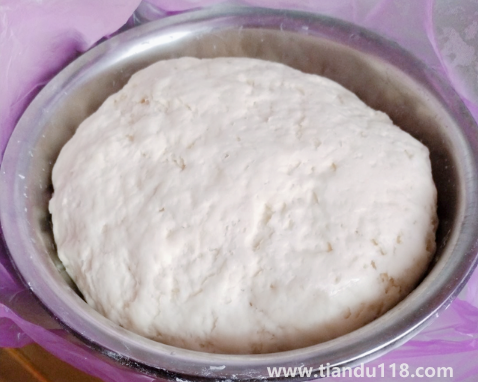 發(fā)面發(fā)不起來(lái)如何補(bǔ)救(發(fā)面的正確方法)(圖3) 發(fā)面發(fā)不起來(lái)如何補(bǔ)救3