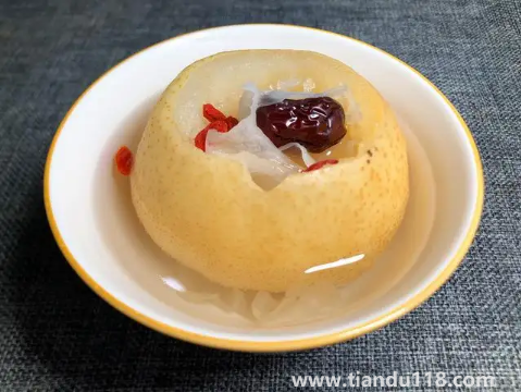 冰糖燉雪梨加多少水合適(冰糖雪梨要燉多久)(圖3) 冰糖燉雪梨加多少水合適3