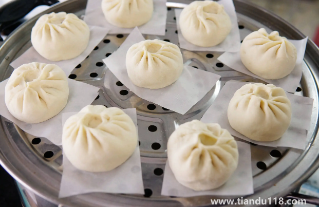 蒸包子時(shí)間長(zhǎng)了會(huì)怎樣(包子一般蒸多久能熟)(圖3) 蒸包子時(shí)間長(zhǎng)了會(huì)怎樣3