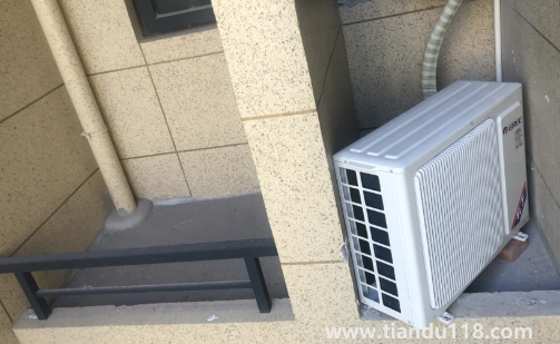 空調(diào)外機放置飄窗會漏水嗎（自家飄窗頂歸誰放空調(diào)）