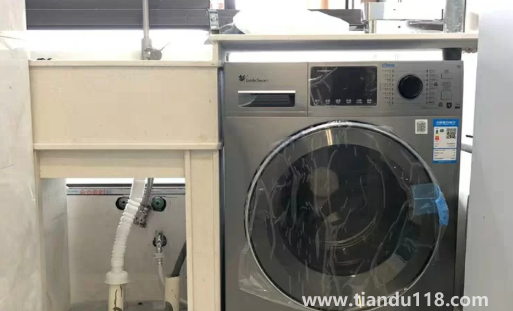 租客洗衣機(jī)用了一年壞了誰(shuí)負(fù)責(zé)2