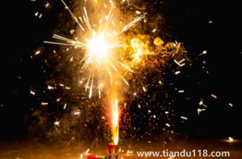 2023煙花爆竹會解禁嗎(放煙花被抓了怎么處罰)(圖1) 2023煙花爆竹會解禁嗎1