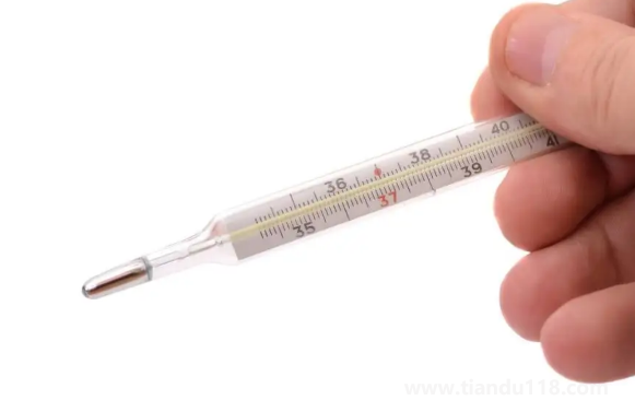 水銀體溫計甩不下去怎么辦（水銀溫度計的使用）