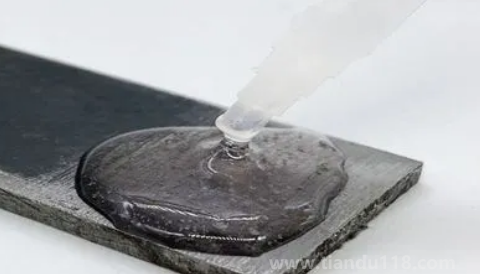 結(jié)構(gòu)膠幾個小時能碰水（結(jié)構(gòu)膠干了后是軟的還是硬的）