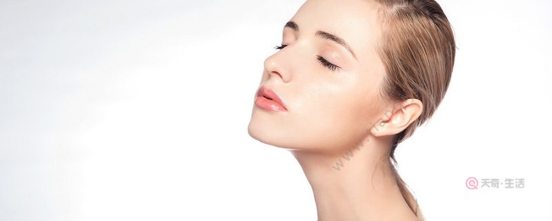 如何用白葡萄酒制作爽膚水